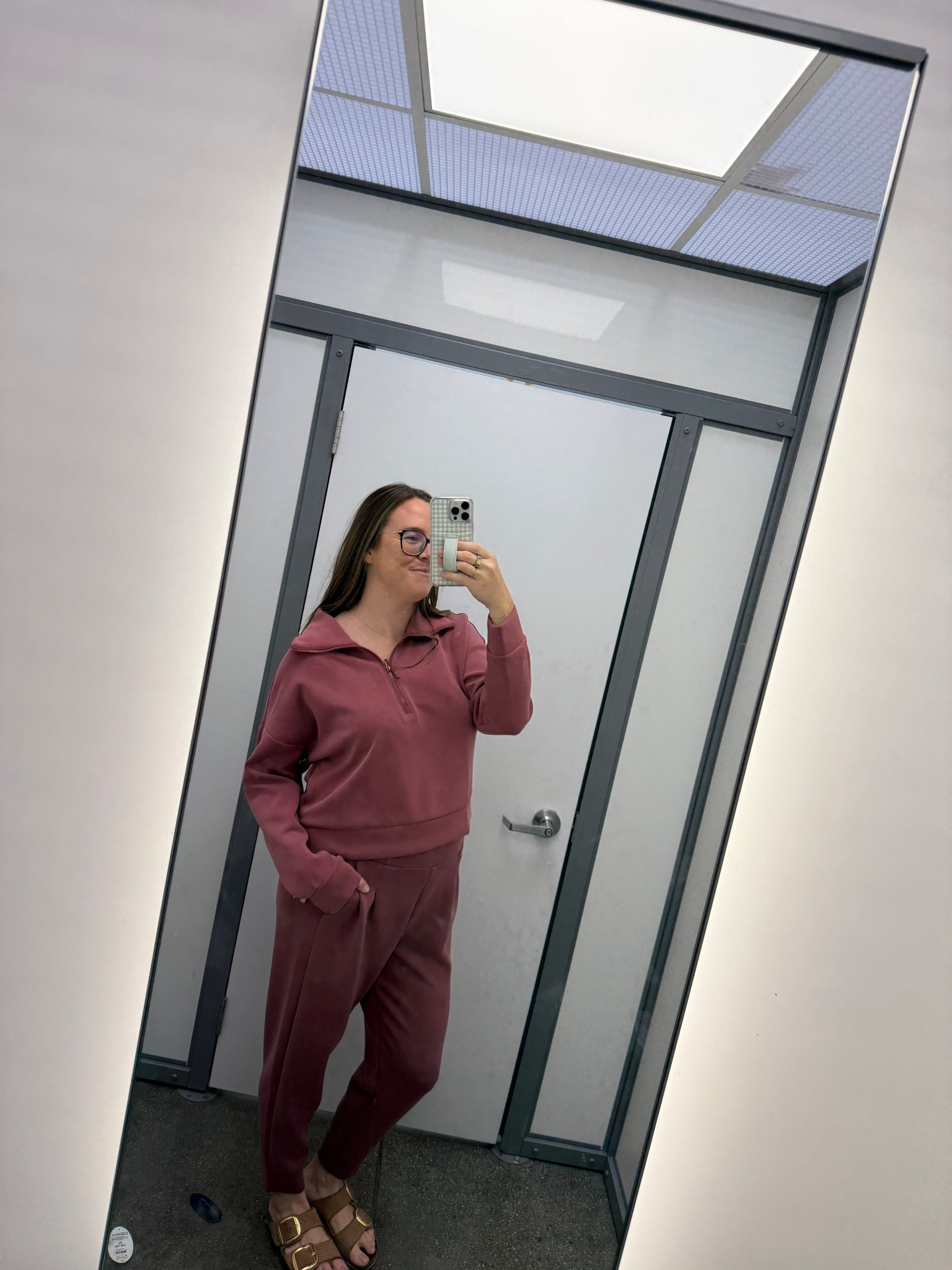 Softest sweat set EVER from Walmart

#LTKMidsize #LTKFindsUnder50 #LTKActive