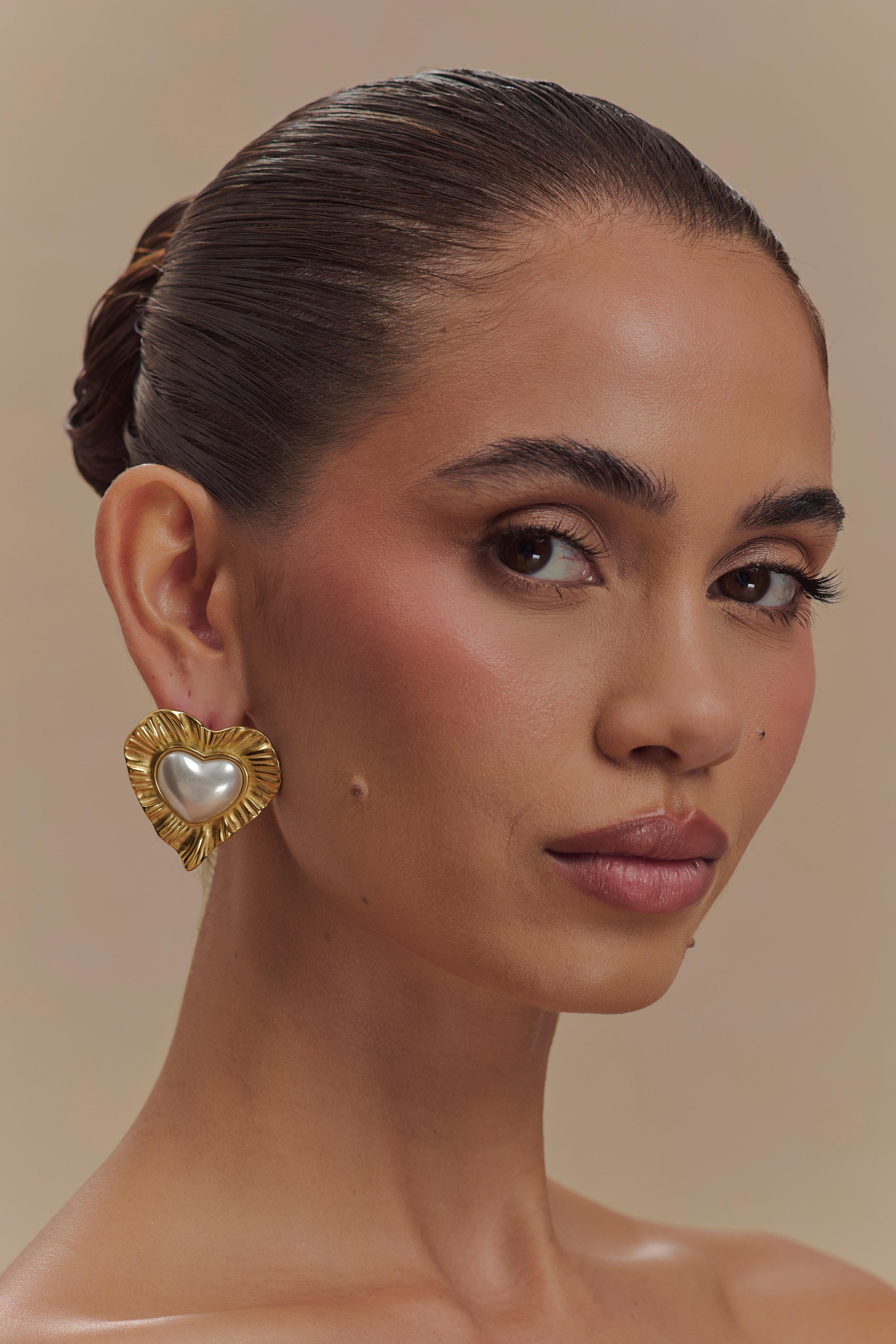 To Heart Pearl Earrings - Gold | MESHKI US