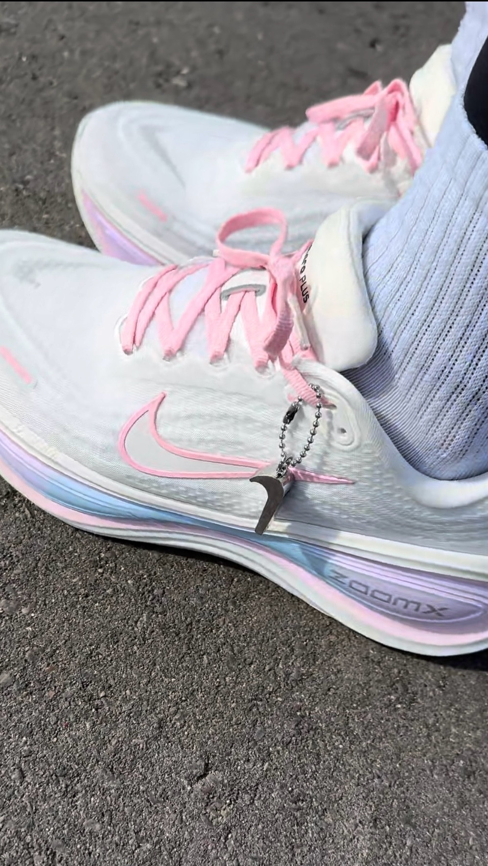 This Nike Vomero Plus color way is SO CUTE😍😍

#LTKfitnessgoals #LTKootd #LTKActive
