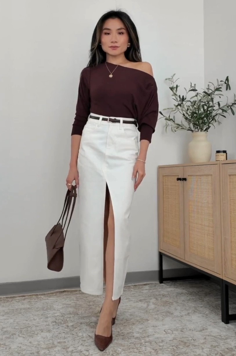 Brown & White Work Outfit Idea

▶  my measurements: 5’2” / 100 lbs / 32B / 00 bottoms
▶  watch the full video on YouTube 

LOVE the darker espresso color of this top [XS] - its stretchy, elegant and comfortable 

Pairing this top with the white skirt [XXS] really makes the color pop

#LTKSeasonal #LTKWorkwear #LTKStyleTip
