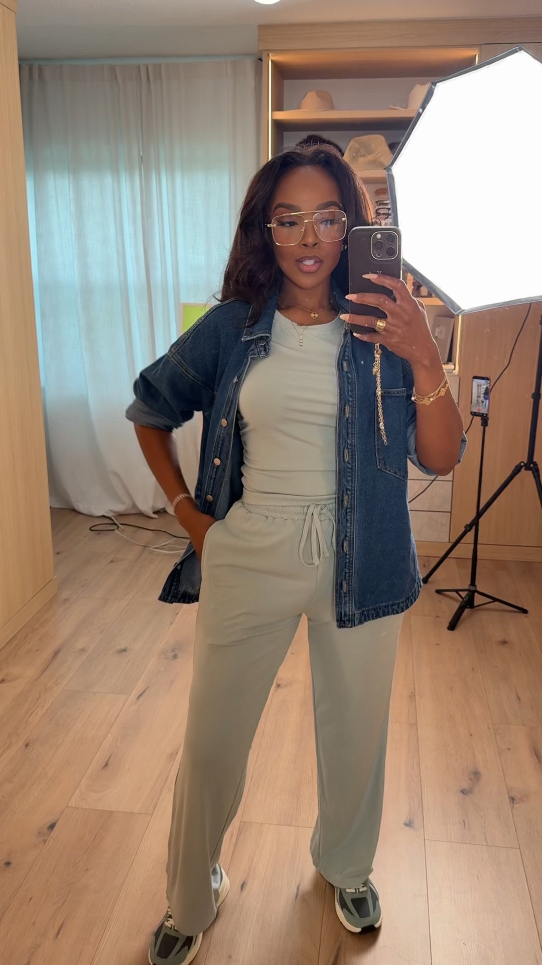 Scroll to shop this casual everyday set 💚

This matching set paired with a denim layer is the ultimate off-duty look. It’s comfortable, flattering, and easy to throw on, but still looks styled and intentional. Each piece can be worn so many different ways, making it a staple with serious cost-per-wear value.

Perfect for errands, travel days, casual outings, and everyday wear.

📏 Measurements: 5’4”, 140 lbs, 34D bust, 27” waist, 40” hips

Follow me on Instagram and YouTube @kirasfashionfinds