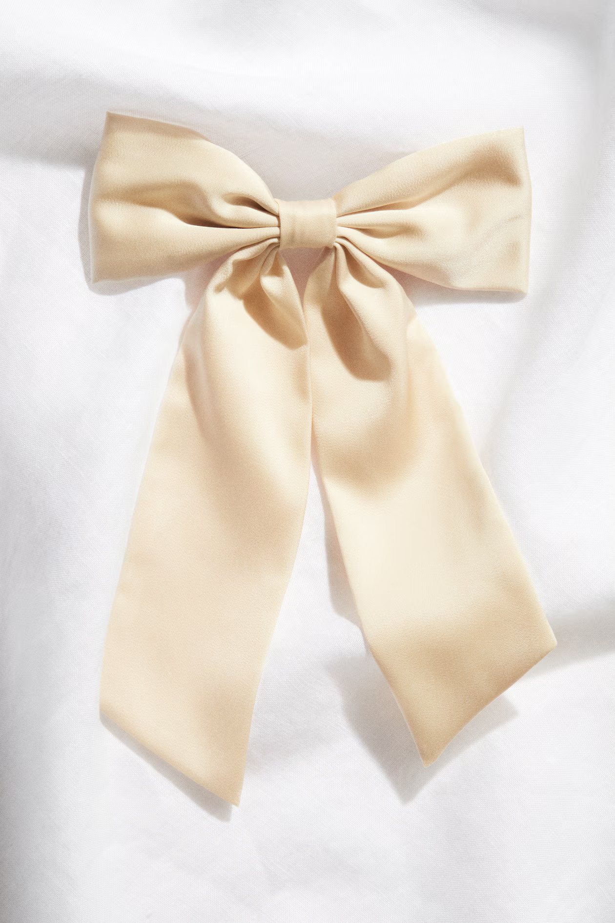 Bow-decorated hair clip | H&M (UK, MY, IN, SG, PH, TW, HK)