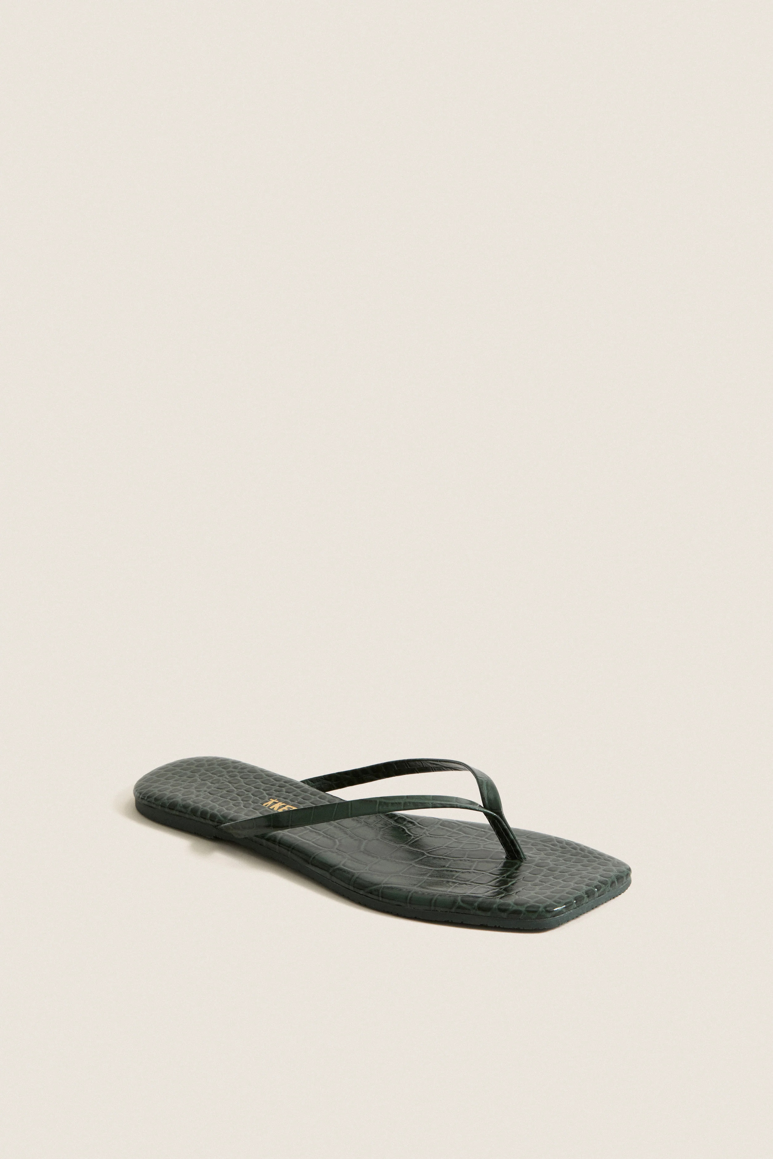 Emerald Croc Square Toe Lily Flip Flops | Tuckernuck (US)