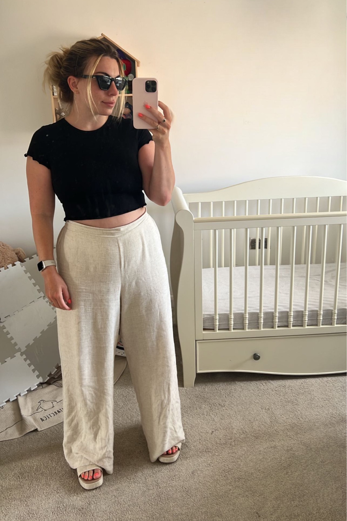 The best linen trouser & basic soft tee✨

#LTKeurope #LTKSeasonal #LTKFind