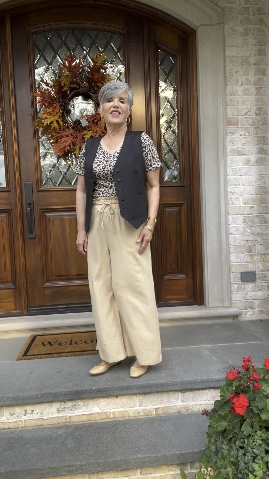 Are you ready for fall 🍁even though it’s really hot I🥵especially in the afternoon? Consider this darling black vest with linen pants. Vest are a huge trend this Fall 3024! And add the leopard 🐆 tee for another cute trend! Linen pants are so airy and cool. But they look substantial. Check out the links below ⬇️! 

#LTKWorkwear #LTKSeasonal #LTKSaleAlert