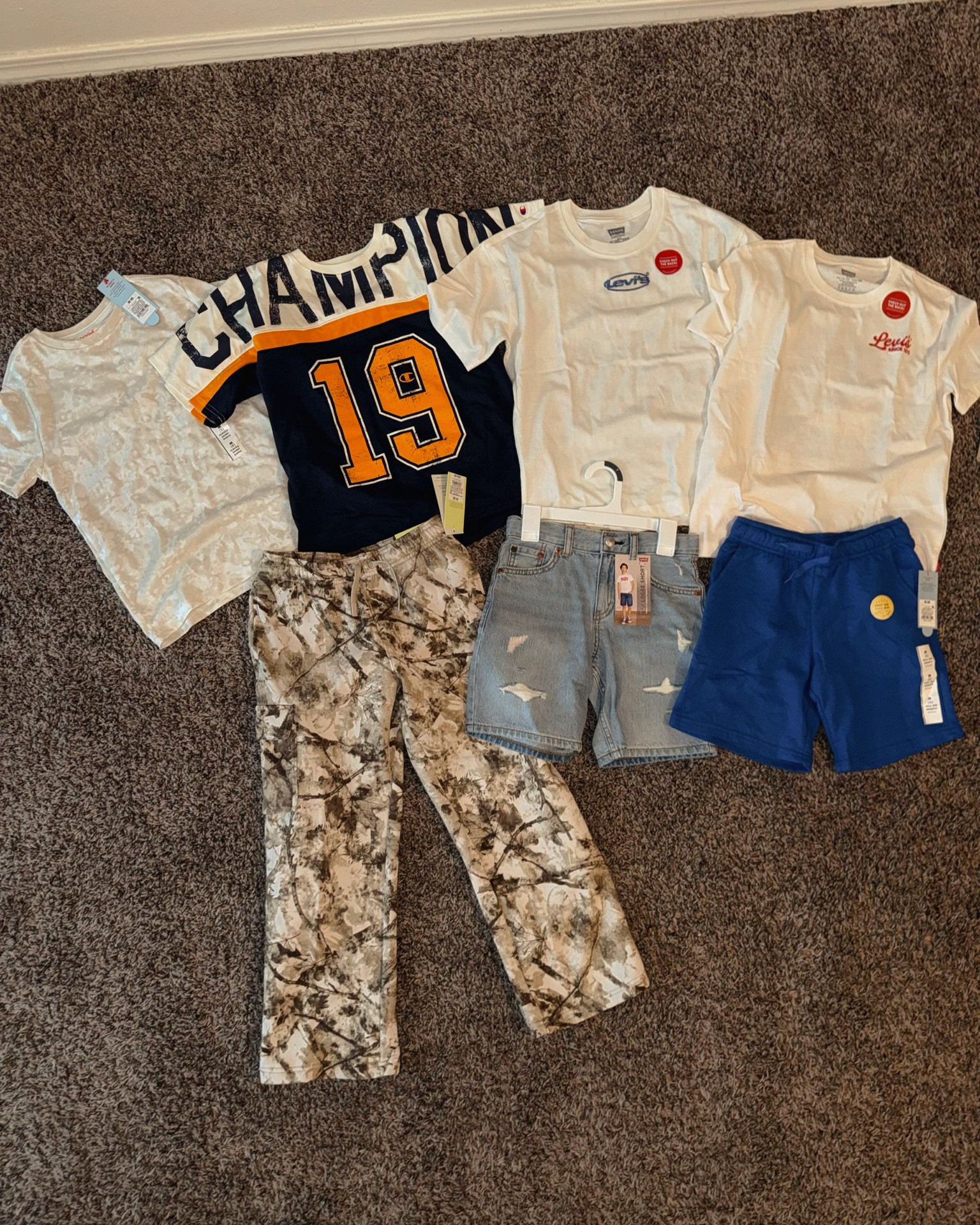 Building my son’s back-to-school wardrobe one outfit at a time. 🛍️ Loving these everyday basics, denim, and graphic tees that he’ll actually wear. Everything is linked for anyone shopping for boys! ✨

#LTKKids #LTKBackToSchool #BackToSchoolStyle #BoysFashion #KidsStyle #SchoolOutfits #MomFinds #TargetFinds #LevisKids #ChampionKids

#LTKmomlife #LTKKids #LTKSaleAlert