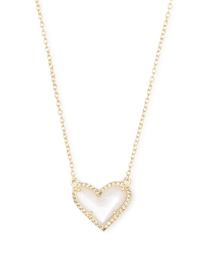 Ari Heart Short Pendant Necklace | Kendra Scott