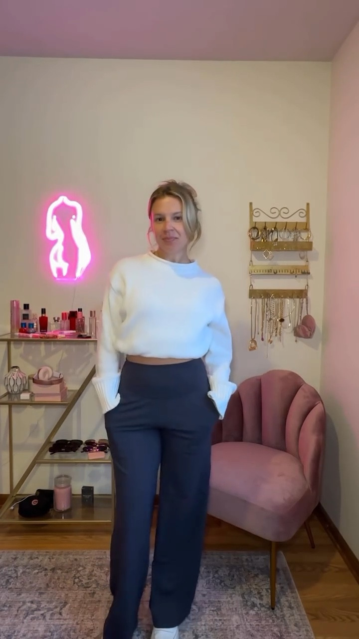 Who says lounge pants have to be just for rotting on the couch? Here are a few ways I style the Dreamliner High-Waisted Wide Leg Pants from @colorfulkoala 🫶🏼

#athleisurestyle #wearingvsstyling #capsulewardrobe #styletips #ootd #colorfulkoala #gifted #reel #shopsmall

#LTKActive #LTKTravel #LTKootd