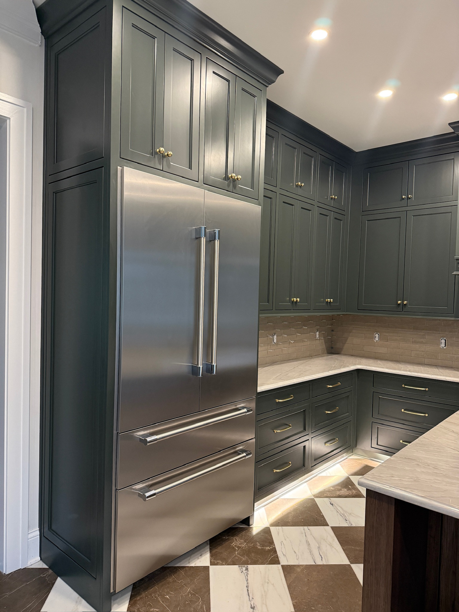 Thermador fridges are top tier!!

Thermador, new home, new home needs, fridge, best fridges, moving, mom, Grace white

 

#LTKOver40 #LTKHome