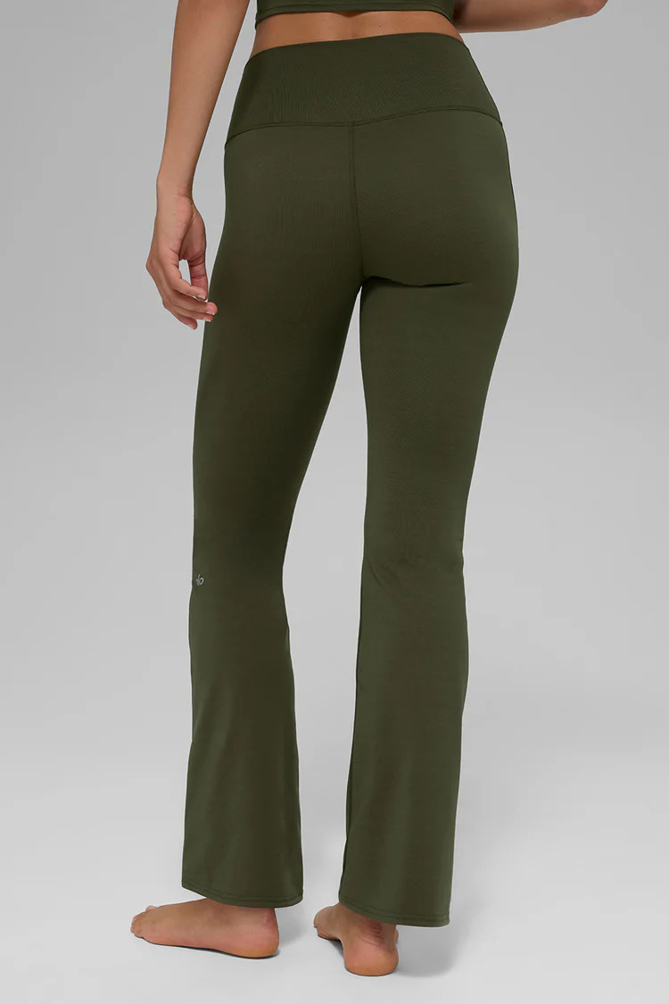 ALO Softsculpt High-Waist 7/8 Bootcut Legging - Green Olive | Alo Yoga (US)