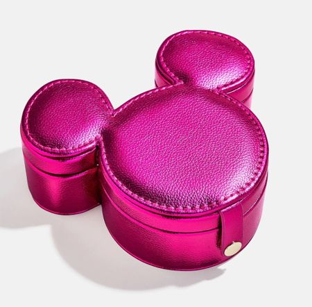 Cutest jewelry case on sale for $18!

#LTKHoliday