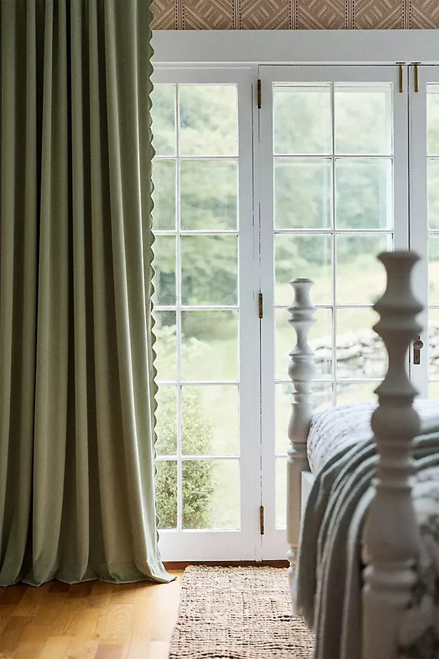 Trova Velvet Scalloped-Edge Curtain | Anthropologie (US)