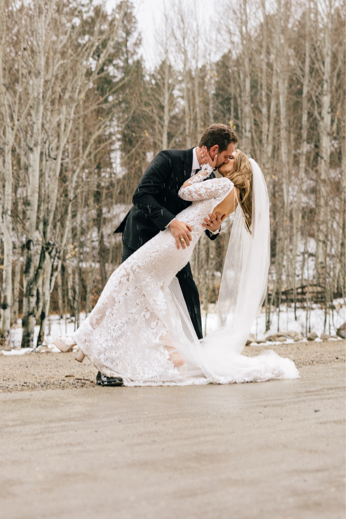 A snowy dream of a wedding day 🤍

#LTKShoeCrush #LTKWedding