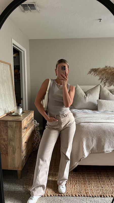 Beige outfit, basic tank top, Abercrombie style, Abercrombie jeans, beige jeans, tan jeans, spring outfit Inspo, spring style, spring outfits, everyday style, everyday outfits