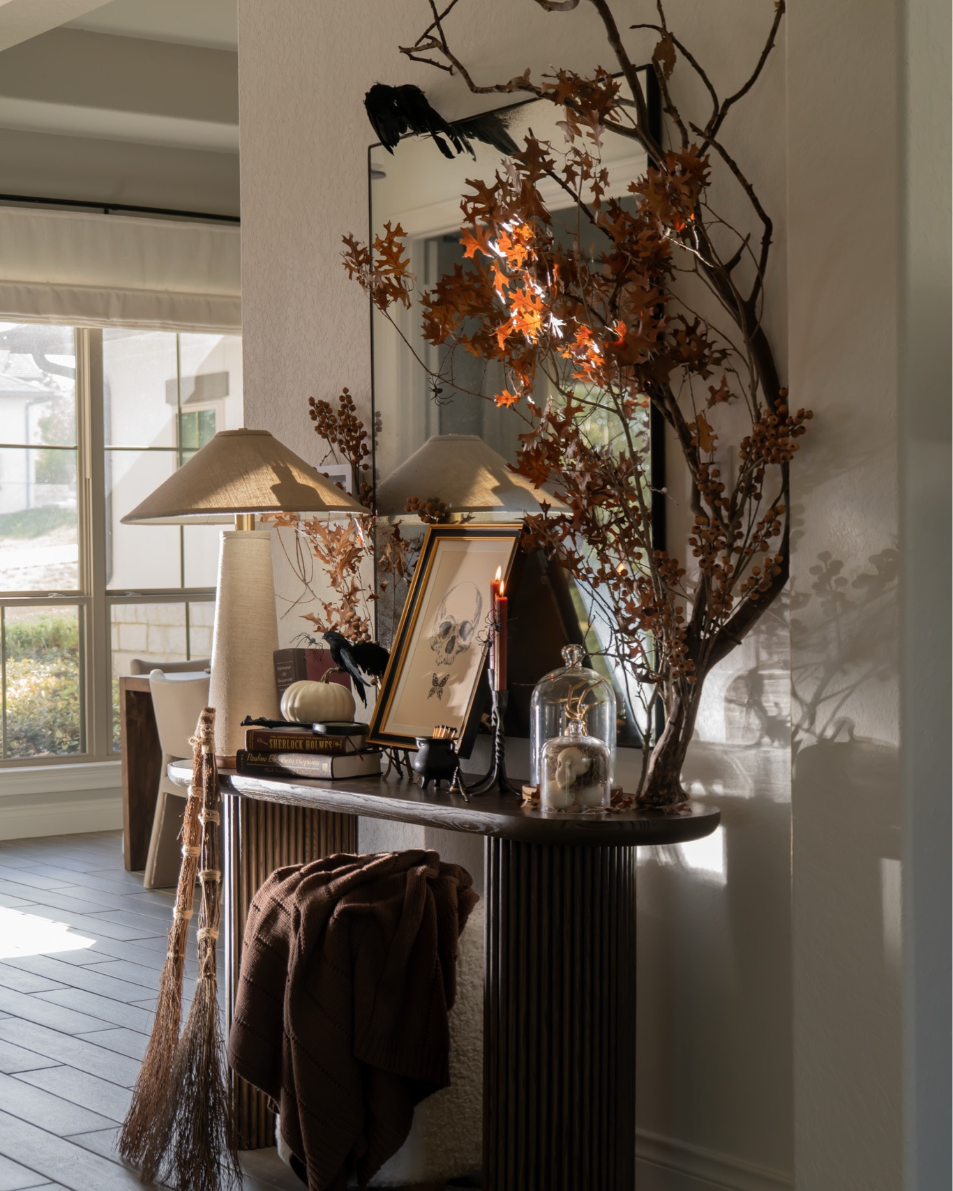 Spooky season entryway 🍂🤎🪾🐦‍⬛

#LTKSeasonal #LTKstorytime #LTKHome