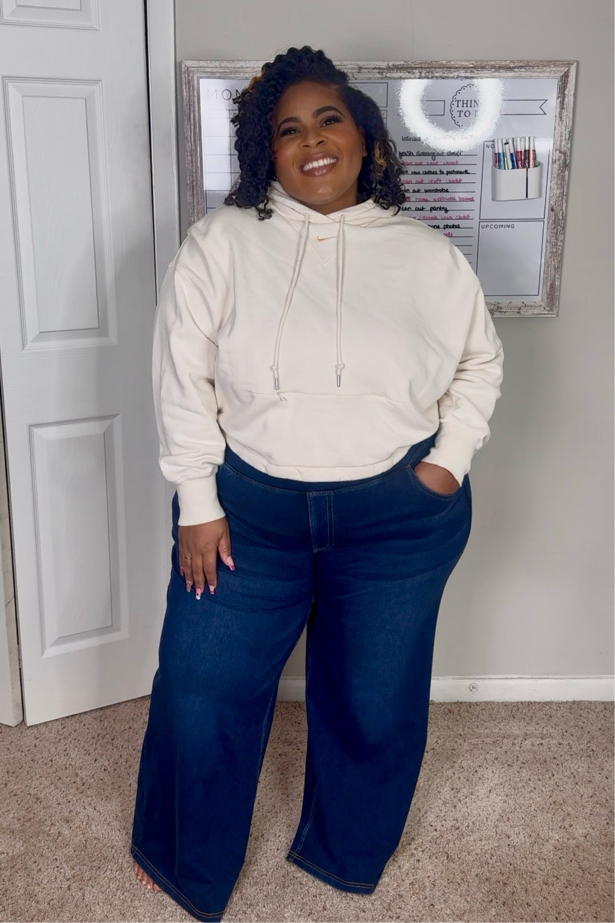 Fall is here and you know what that means. It’s time to go shopping for jeans and @halara_officail has me covered! 