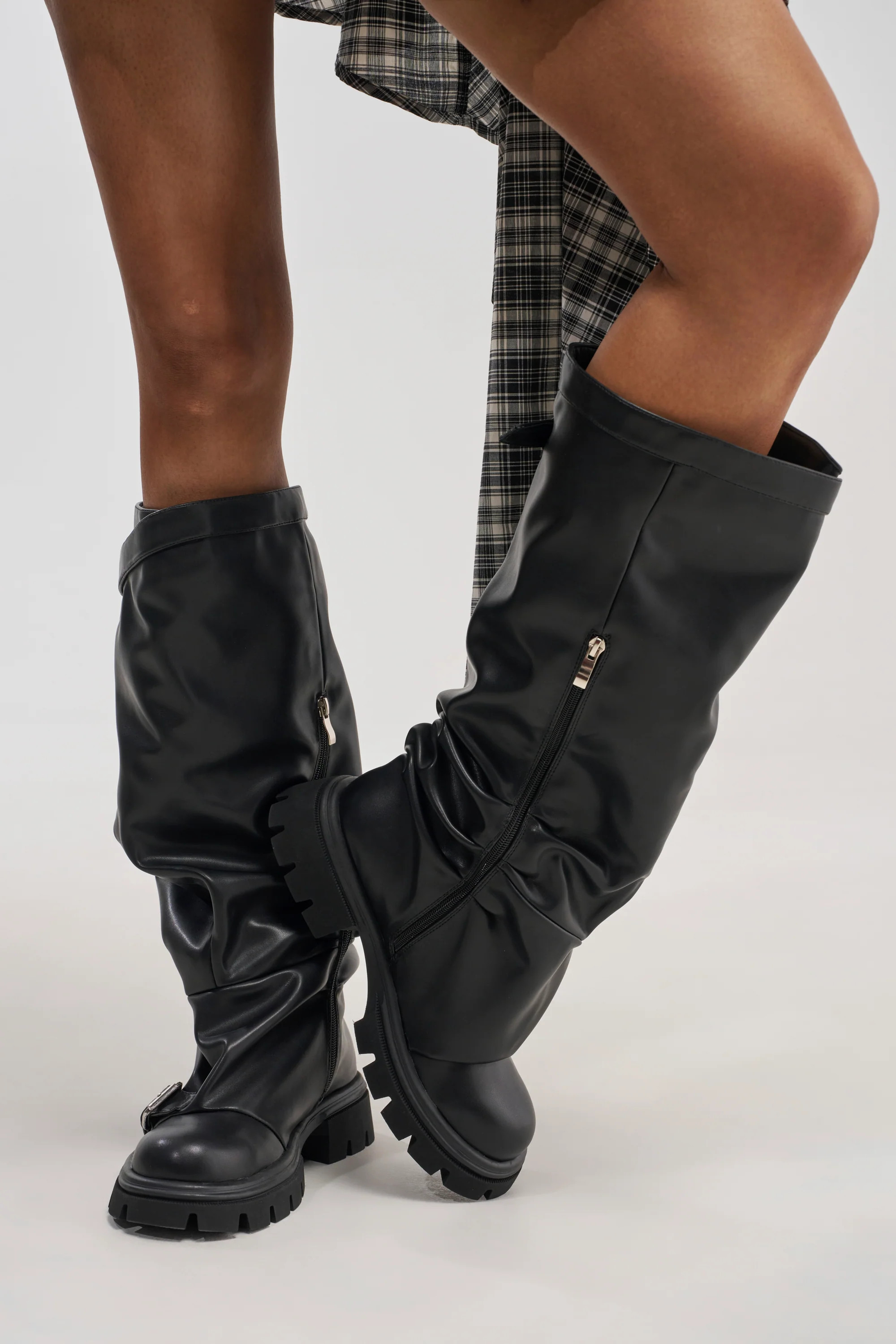 Black Knee High Pull-On Boot | AKIRA | AKIRA
