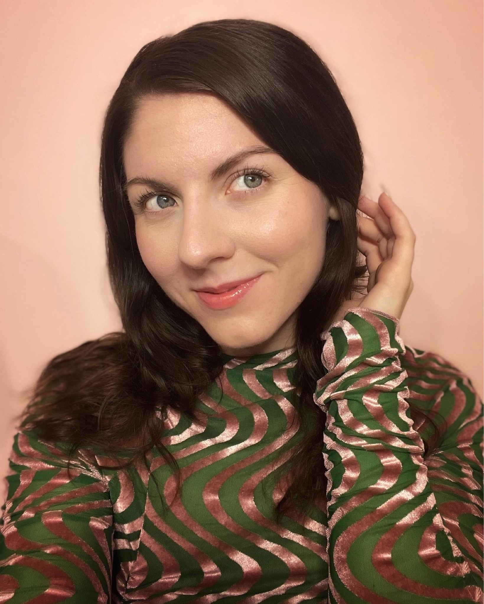 take time out of your day today to love yourself a little bit more than you did yesterday 💕 #SelfLoveSunday 

💕 shop some of the hair and makeup products I used to create this look on my LTK @ banannie - link in my bio

#BeautyProducts #BeautyBrands #CleanBeauty #SelfLove #LoveYourself #TheBanannieDiariesByAnnie #TheBanannieDiaries #FlorenceByMills #LivingProof #HairCare #LipProducts #NoMakeupMakeup #BeautyLooks 