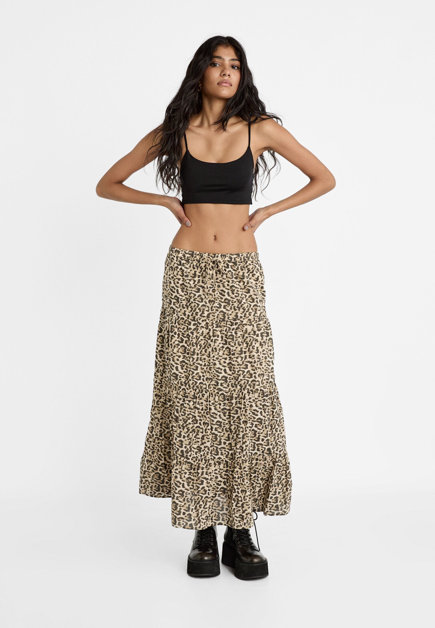 Flowing leopard print midi skirt | Stradivarius (UK)