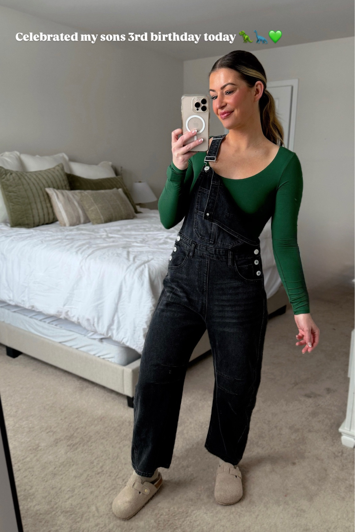 Causal mom fit 💚🫶🏼

#LTKMostLoved #LTKSeasonal #LTKMidsize