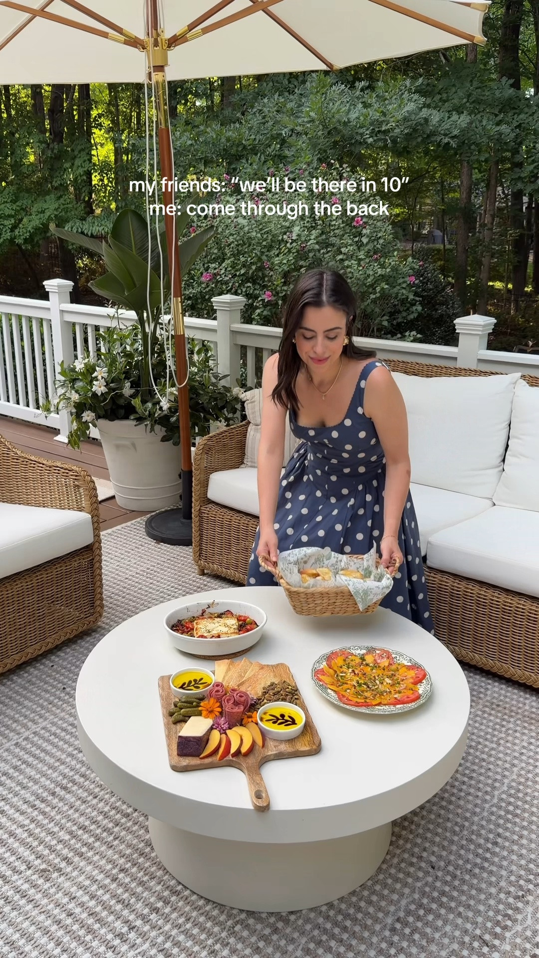 Easy recipes for your next summer party! Linked my dress and everything I used