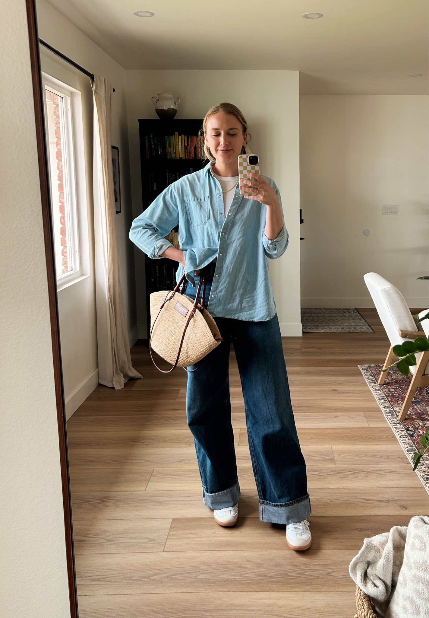 My favorite jeans in the entire world are included on Shopbop’s fall sale this week in every wash!! I have worn these so much this year and always get compliments which is fun.

You can wear these as baggy or fitted as you prefer. If you want them to be more fitted on the waist I recommend going one side down from your usual size and note that they loosen up just the right amount with wear!