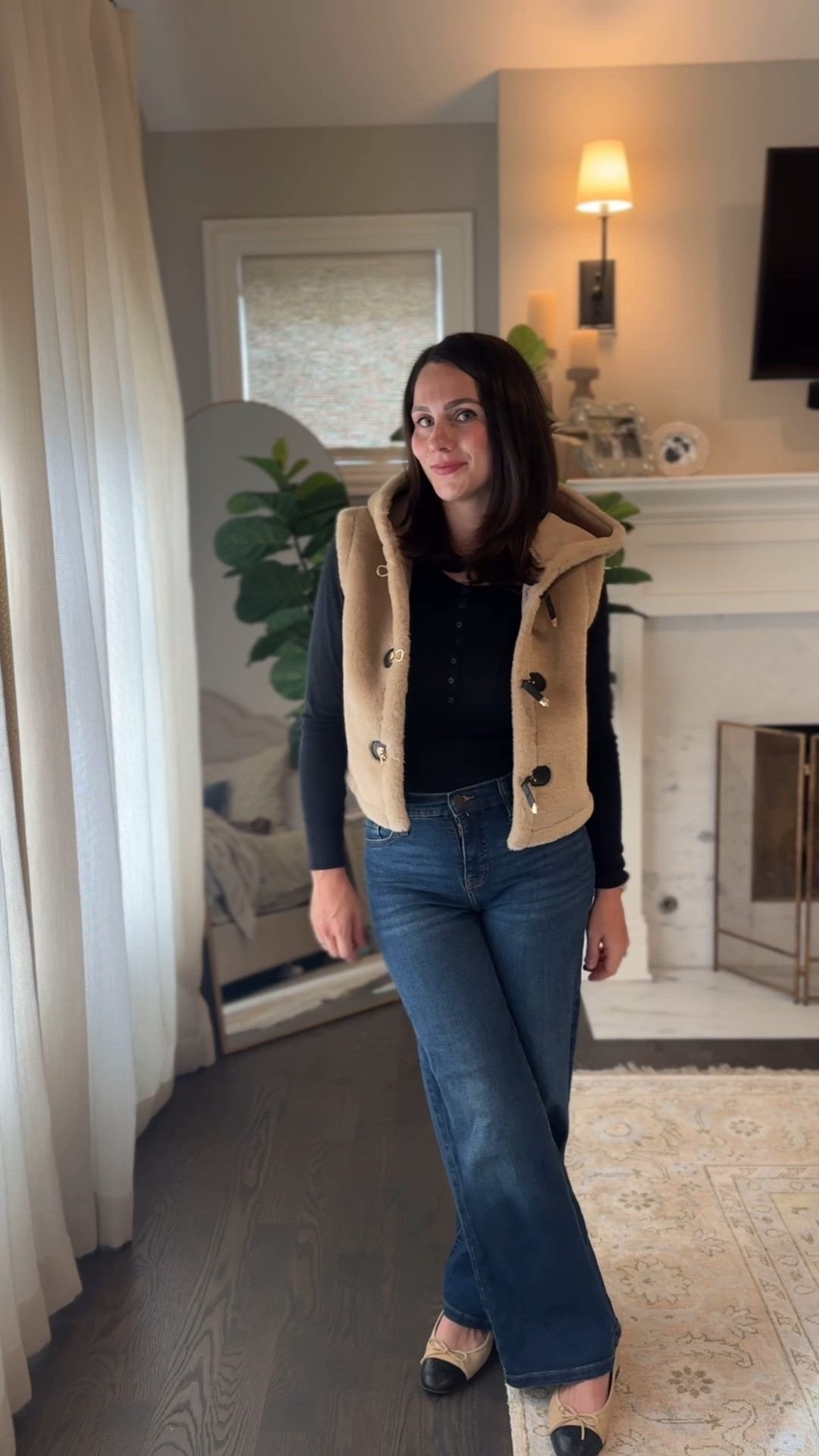 This faux fur Zara vest instantly turns a black shirt into a chic look

#LTKFindsUnder100 #LTKStyleTip #LTKSeasonal