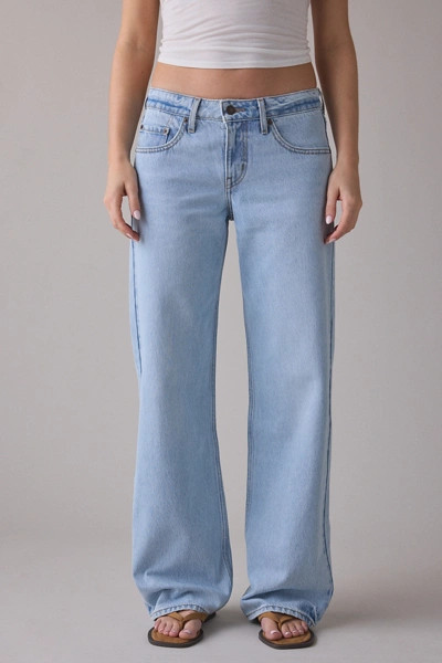 Levi’s® Low Loose Jean | Urban Outfitters (US and RoW)