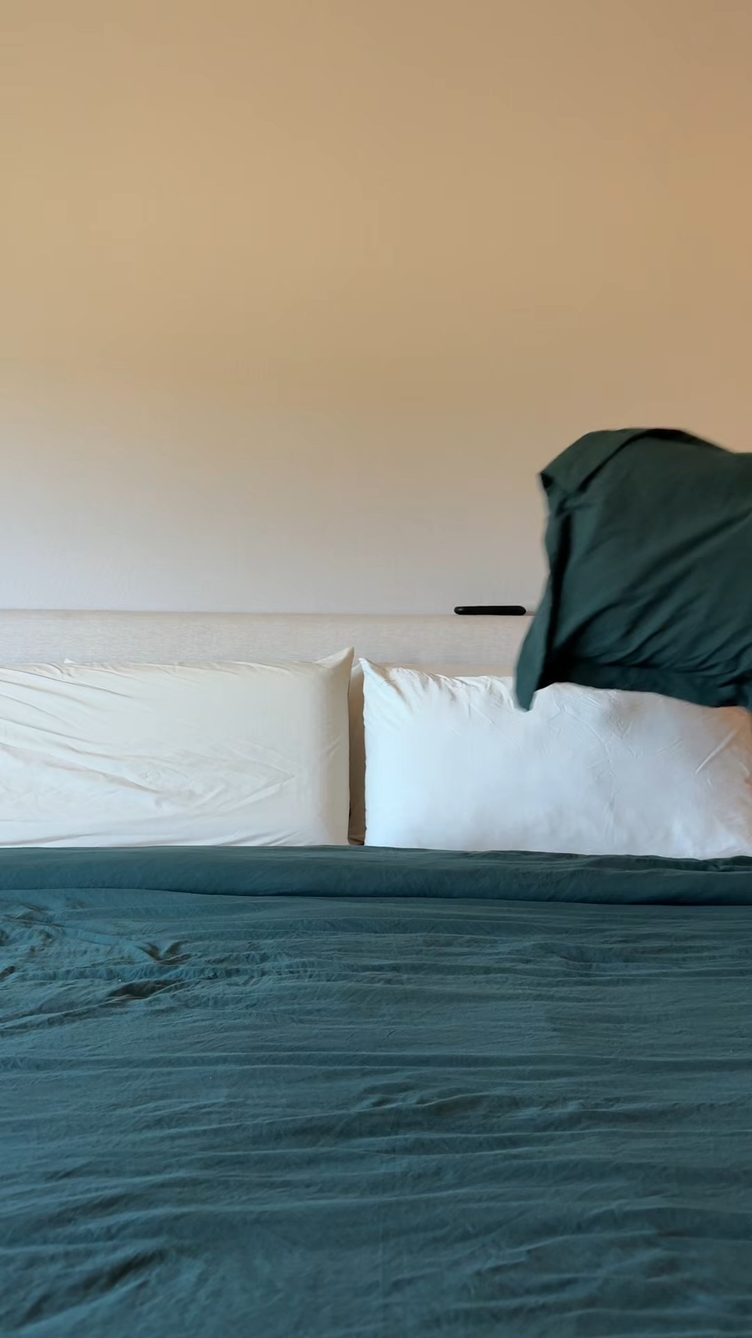 My Christmas bedding refresh is officially live 🎄✨
I kept it neutral + cozy with a forest green duvet cover and cream Christmas tree pillow covers both from Amazon. Simple, calming, festive… and budget-friendly.

I love using duvet covers and pillow covers to swap my bedding seasonally it makes the room feel brand new without buying a whole new comforter set. Cozy Christmas vibes without the splurge. 🤍🌲


#ChristmasBedding #CozyHolidayHome #AmazonHomeFinds #NeutralChristmasDecor #WinterBedroomRefresh


#LTKHoliday #LTKSeasonal #LTKHome