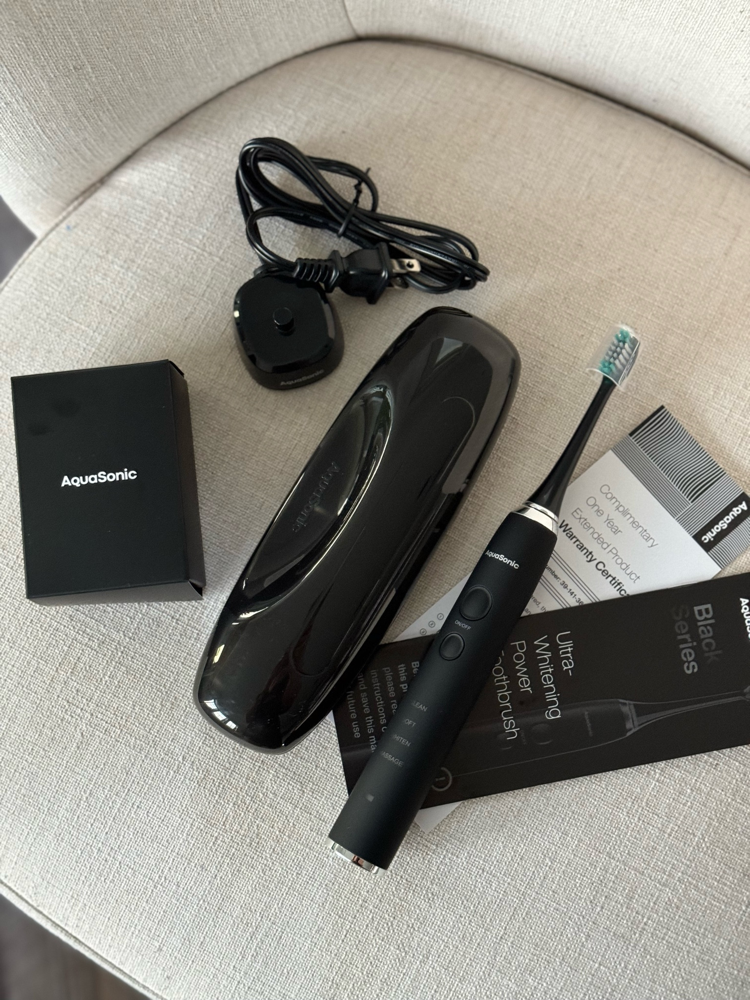 The literal best toothbrush on the market, hands down!!! 