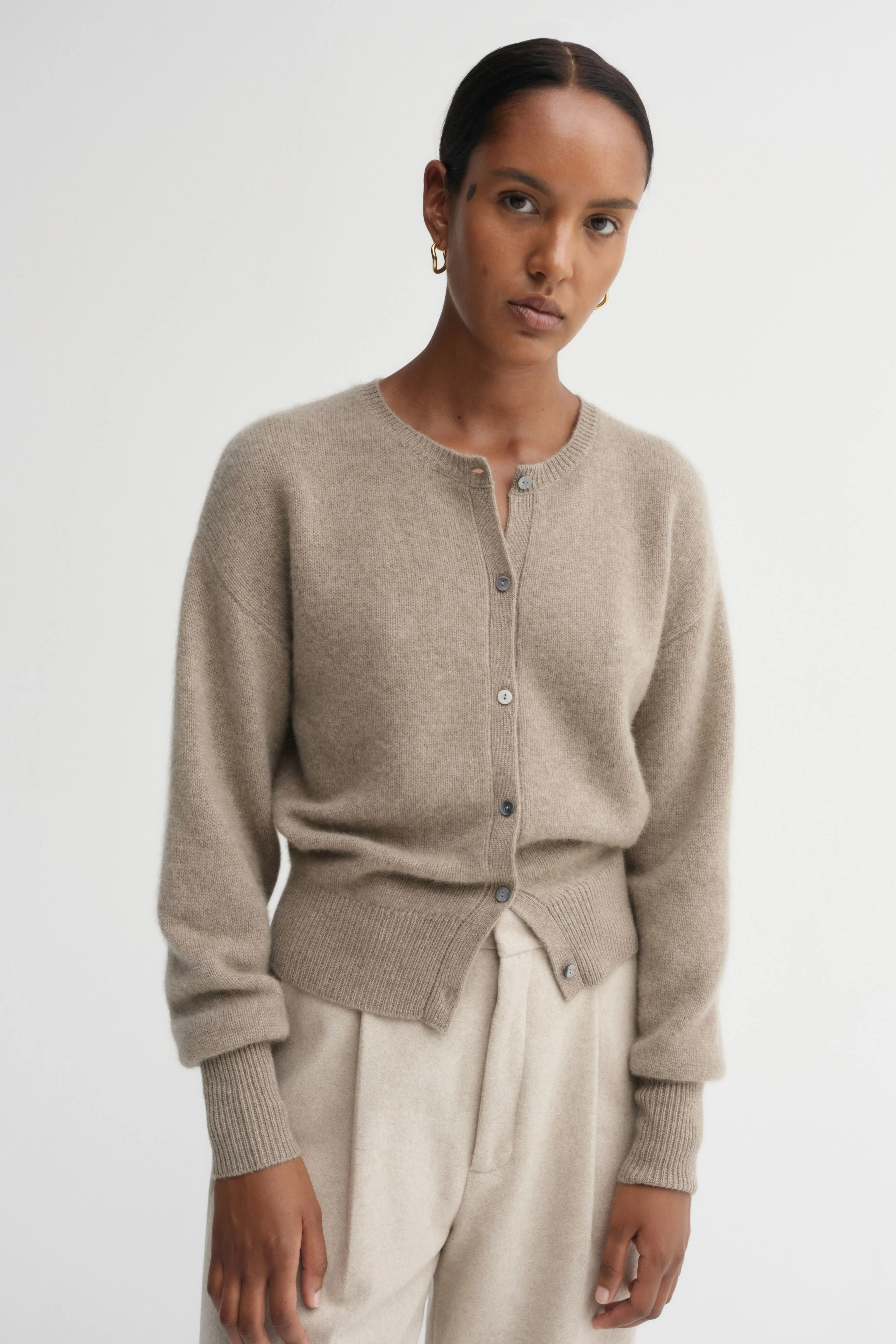 Coco Cardigan, nougat | Almada Label