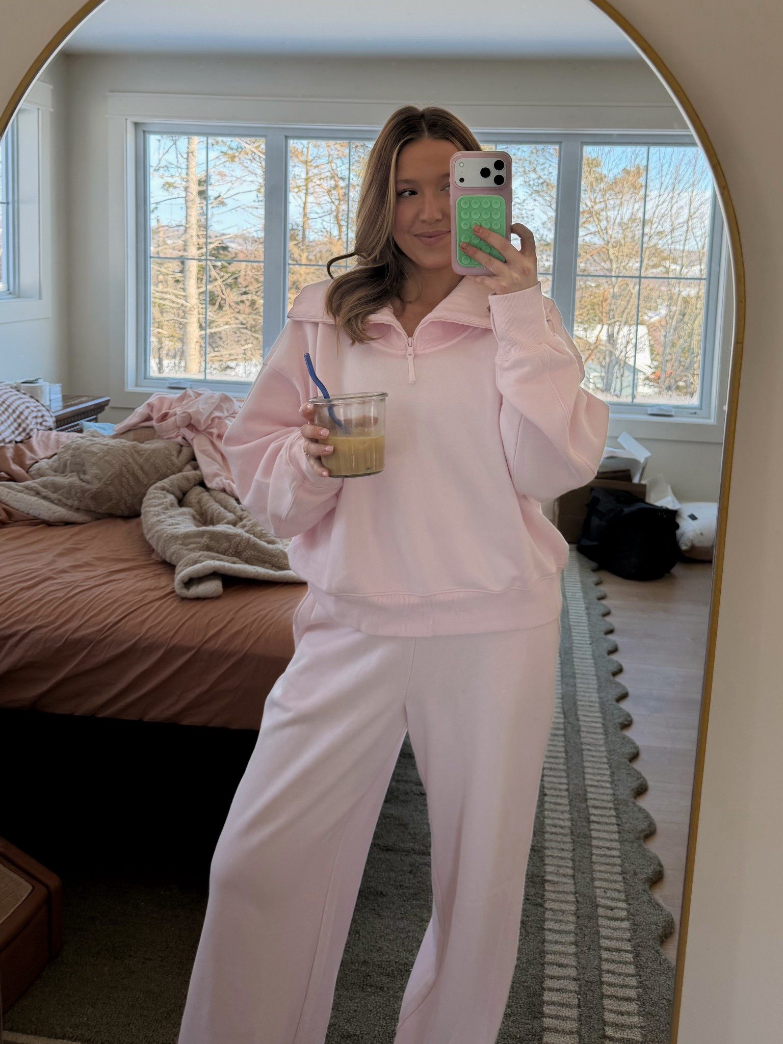 Cozy pink aerie set💘☁️

#LTKsale #LTKcanada #LTKwinter