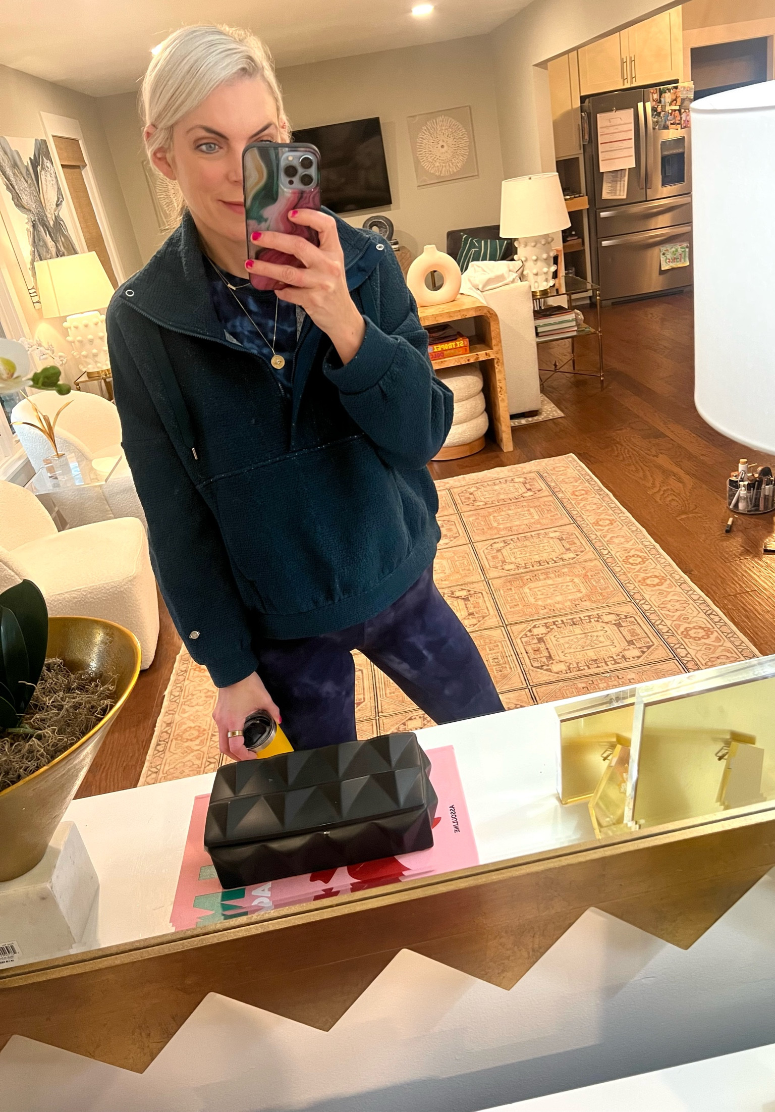 Wearing medium in jacket 6 in leggings 

#LTKfit