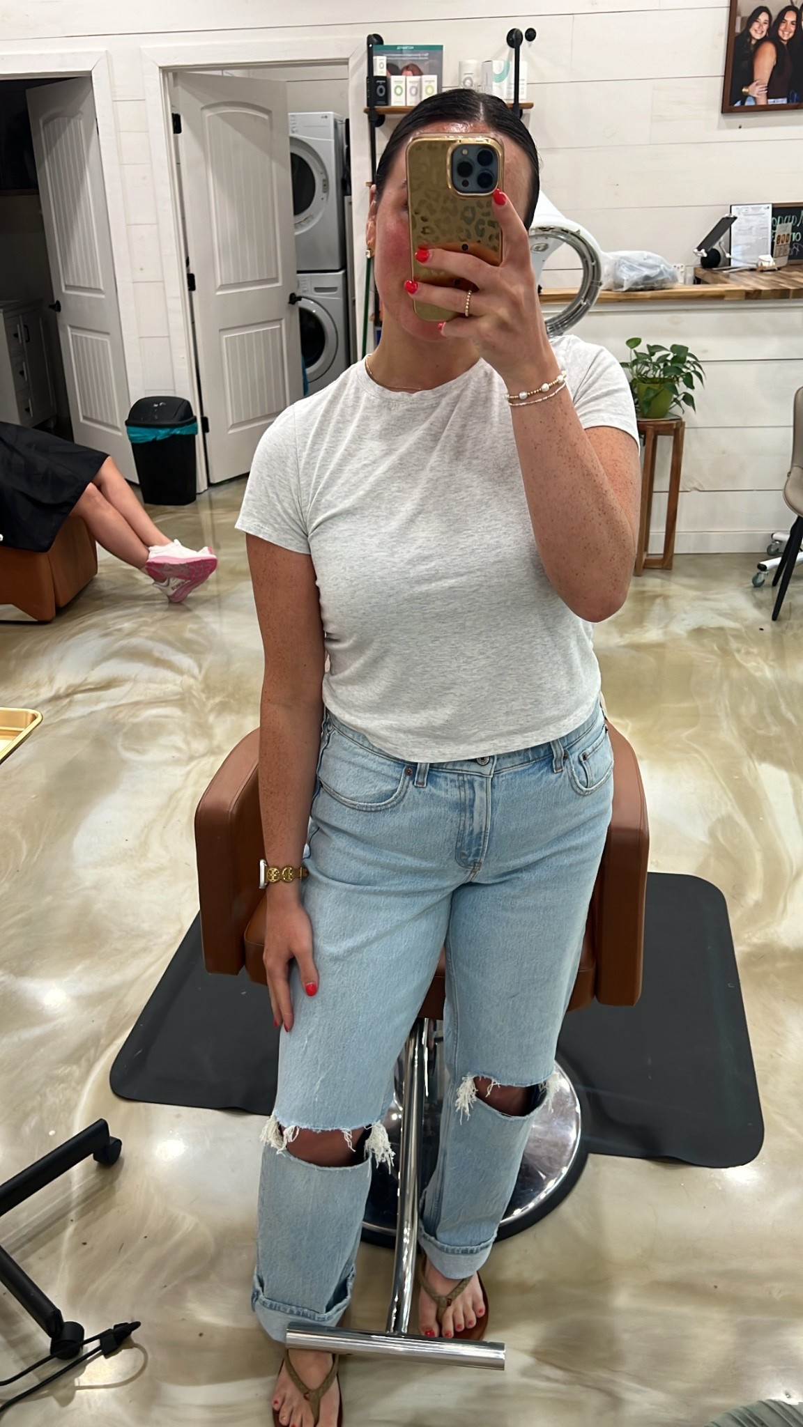 size L in the top 
size 30 in the jeans 

#LTKMidsize #LTKStyleTip #LTKBeauty