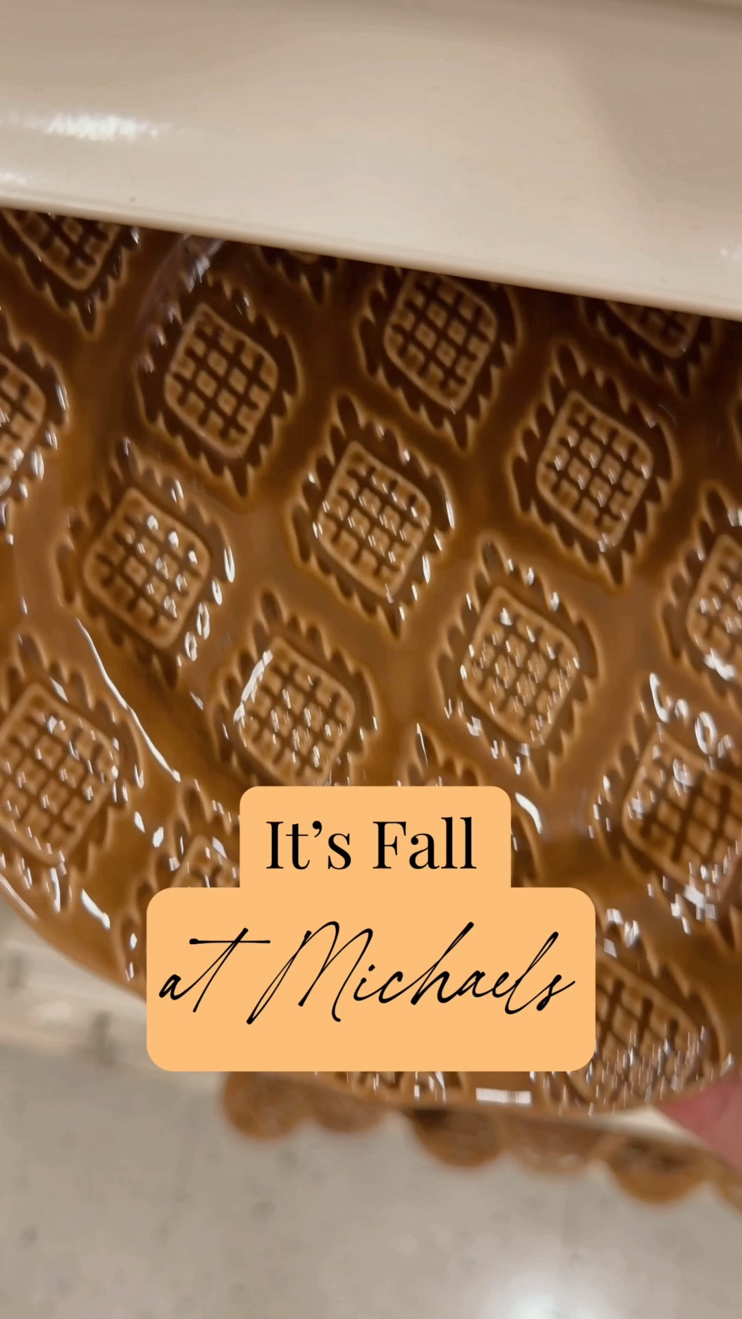 Fall Decor Ideas
Neutral Fall Home Decor
Fall Plates
Fall pillows ￼
Shelf styling 
Fall vase 
Fall wall art

#LTKHome #LTKSeasonal #LTKdayinmylife