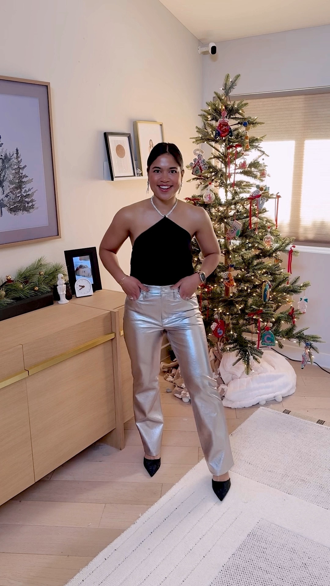 5 holiday looks for your next holiday party! I’m obsessed with all these looks and most of it is still on sale!! Holiday party dresses, holiday style, holiday party looks! 


#LTKHoliday #LTKCyberWeek #LTKstyletip