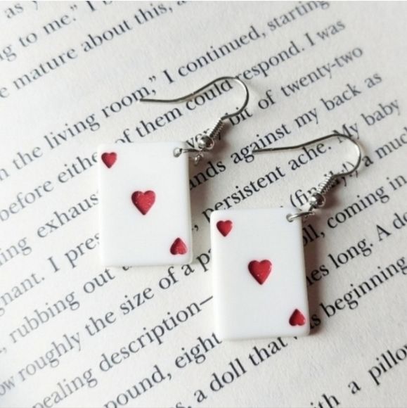 MODCLOTH QUEEN OF HEARTS EARRINGS 2 | Poshmark