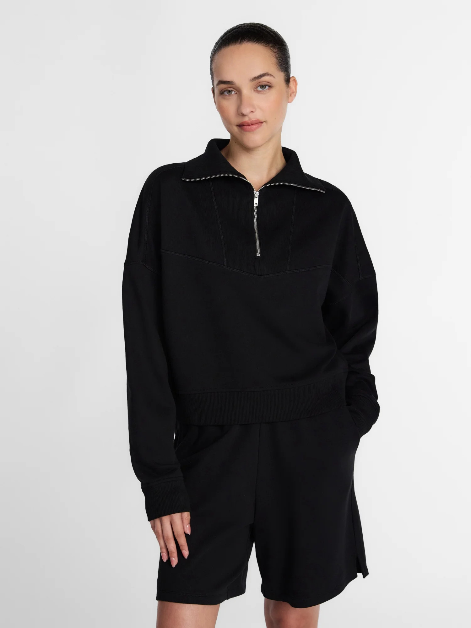 Athletic Works Women's and Women's Plus Quarter-Zip Sweatshirt, Midweight, Size XS-4X | Walmart (US)