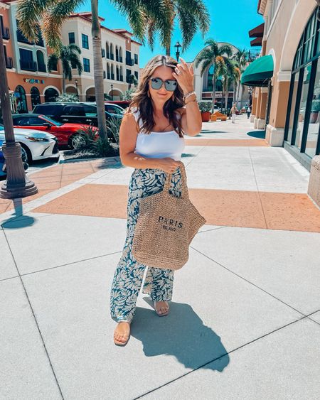 Saturday shopping outfit!🛍️🛍️
Use code Ilda15 for 15% off $65+ orders at Cupshe!


Spring fashion, summer fashion, spring outfit, summer outfit, resort wear, vacation outfit, mom  outfit, affordable fashion, Amazon fashion, cupshe, straw bag, purse

#LTKstyletip #LTKfindsunder50 #LTKsalealert