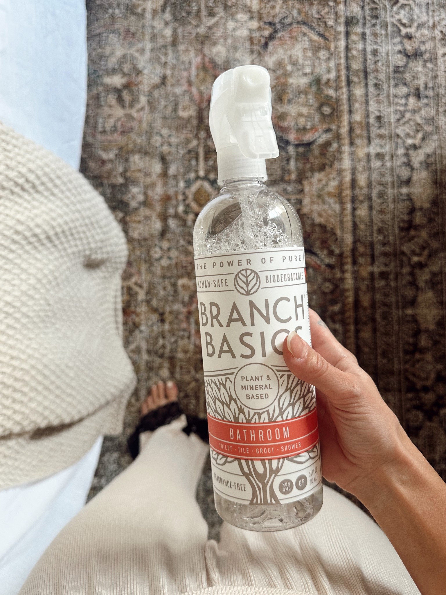 My favorite nontoxic bathroom cleaner 