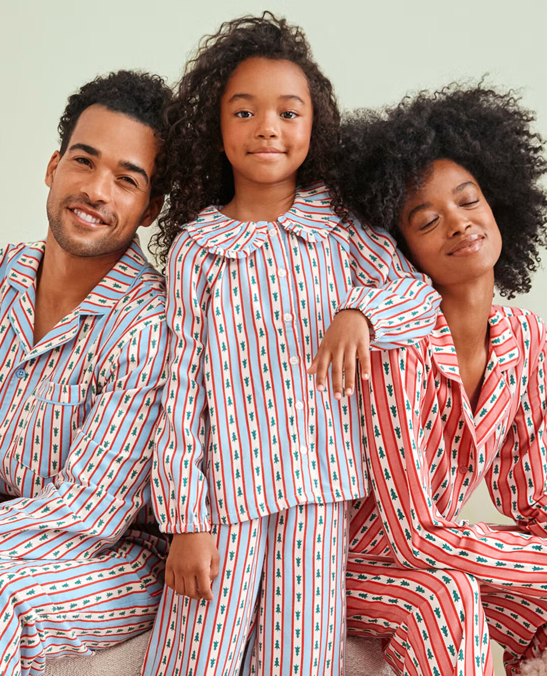 Holiday Tree Ribbons Matching Family Pajamas | Hanna Andersson