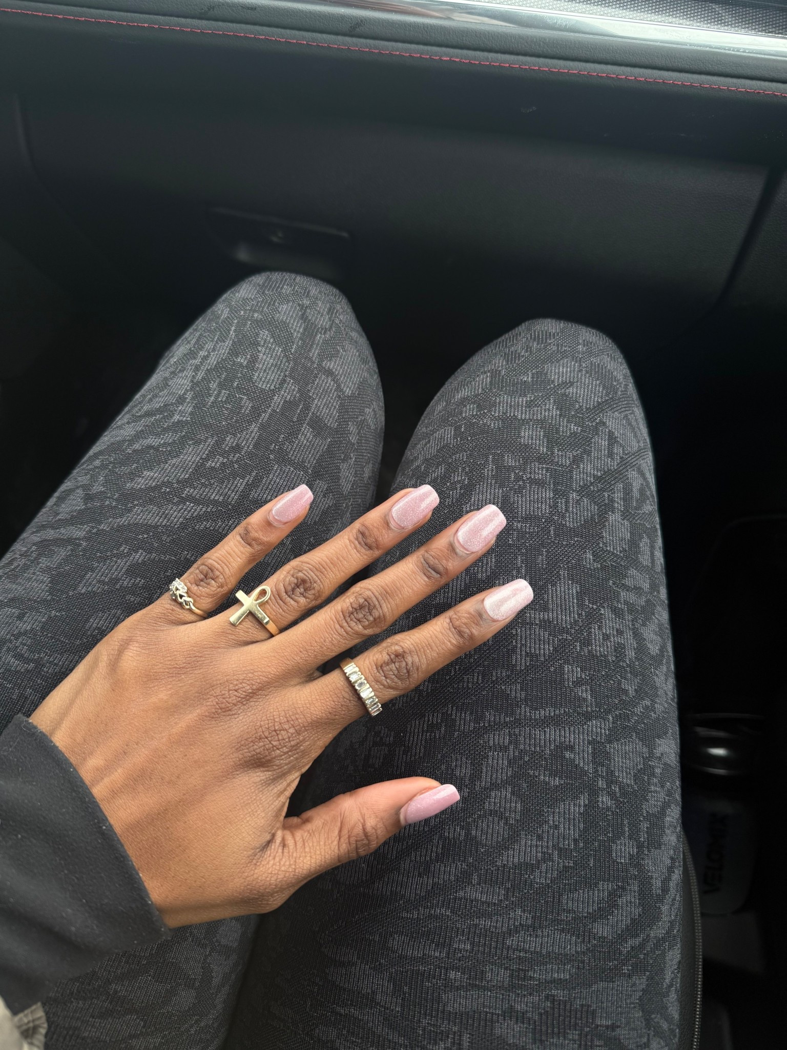 When they said the key to press on nails is in the glue, they did NOT LIE 👏🏾👏🏾👏🏾