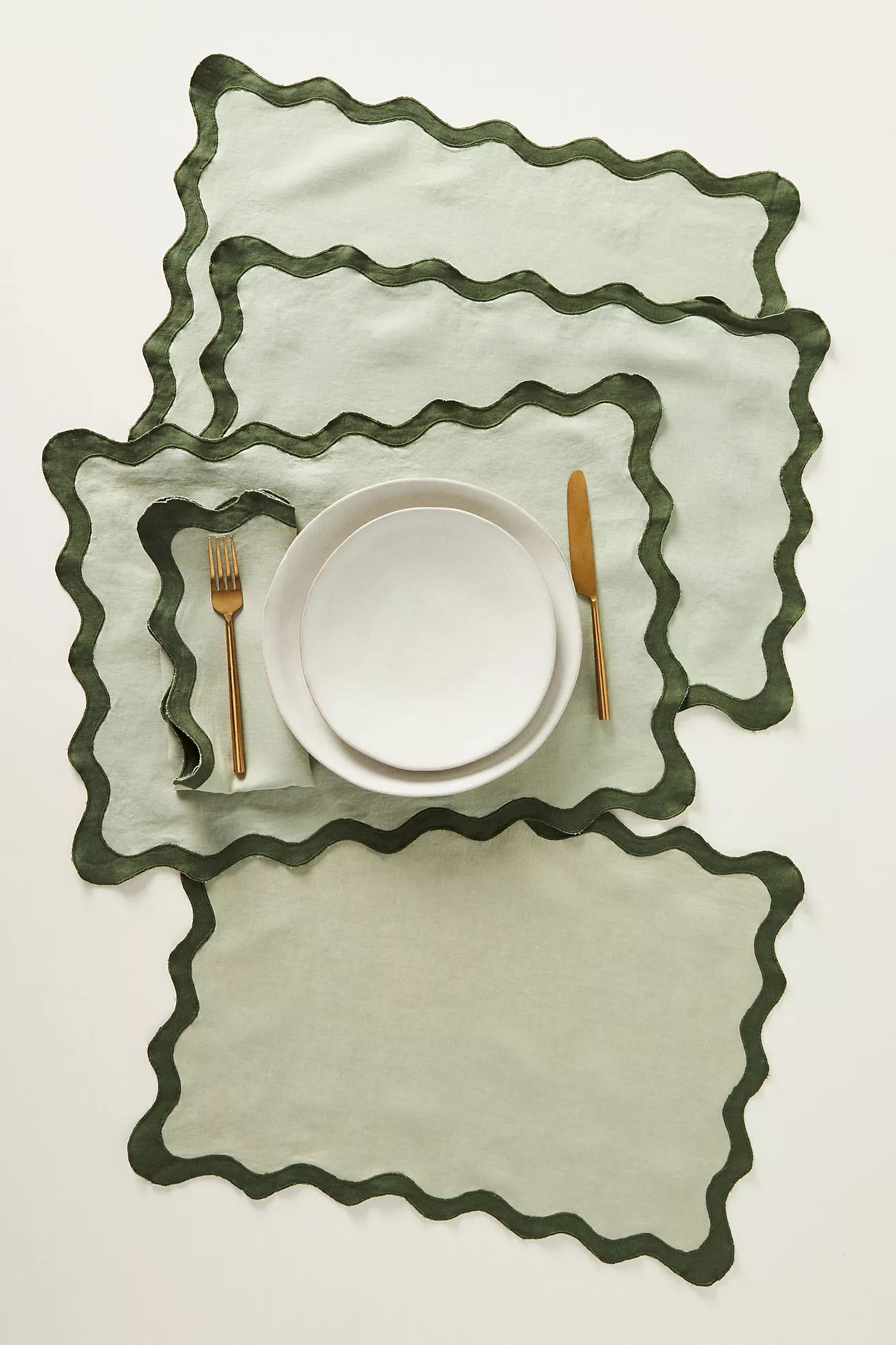 Bed Threads Scalloped Linen Placemats, Set of 4 | Anthropologie (US)