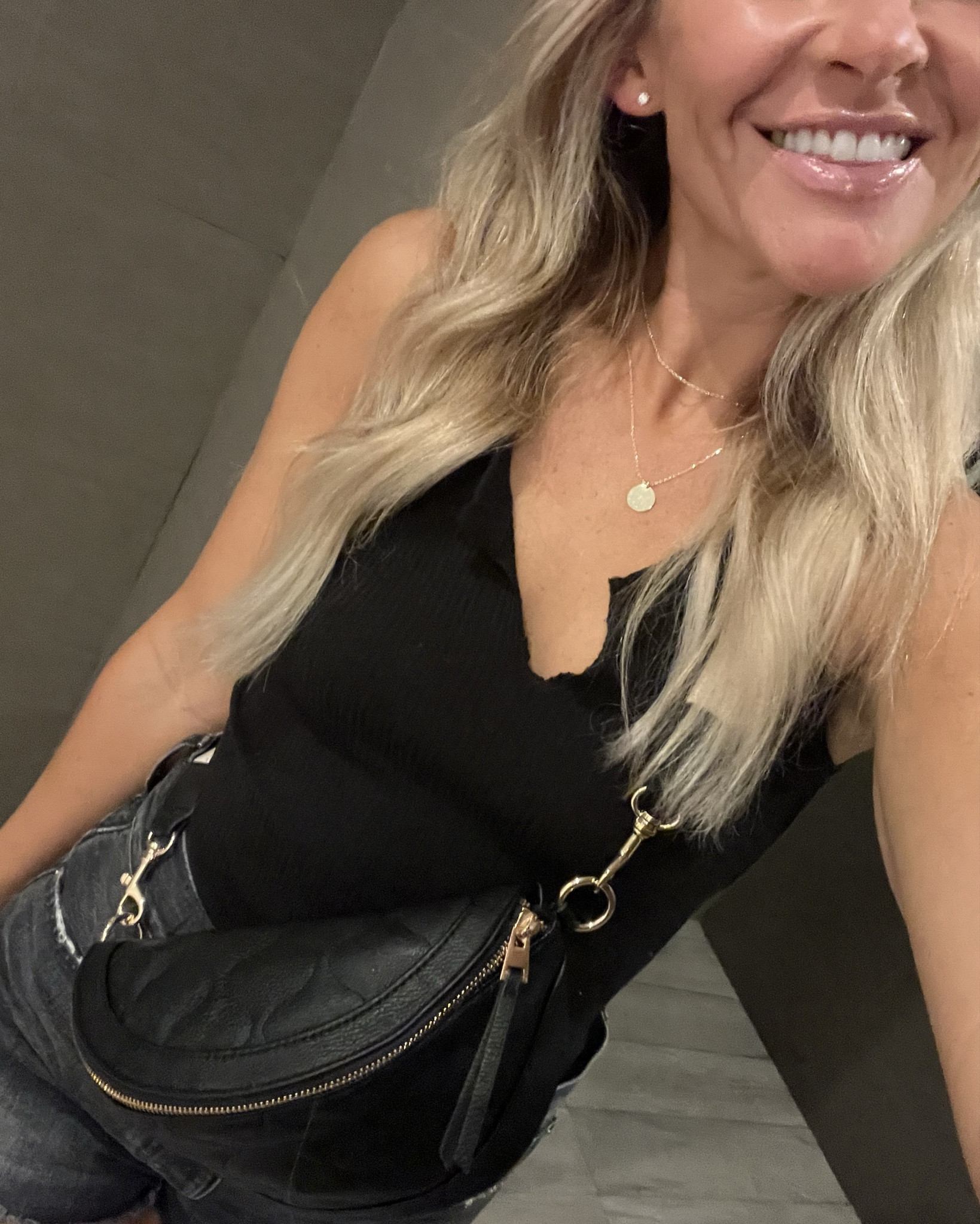 perfect size shoulder bag to dress up or down just $20! 

#LTKFindsUnder50 #LTKxTarget