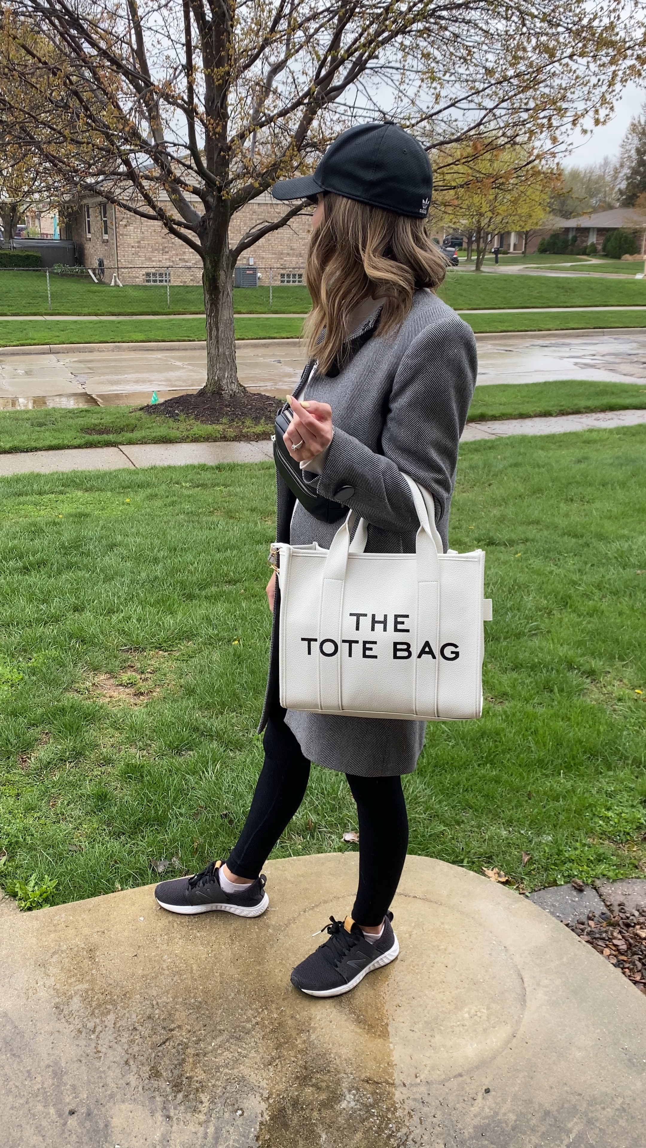 Rainy Day AES 🌧️ Heading to work OOTO. My laptop fits perfect in this tote bag. 

#LTKworkwear #LTKfindsunder50 #LTKSeasonal