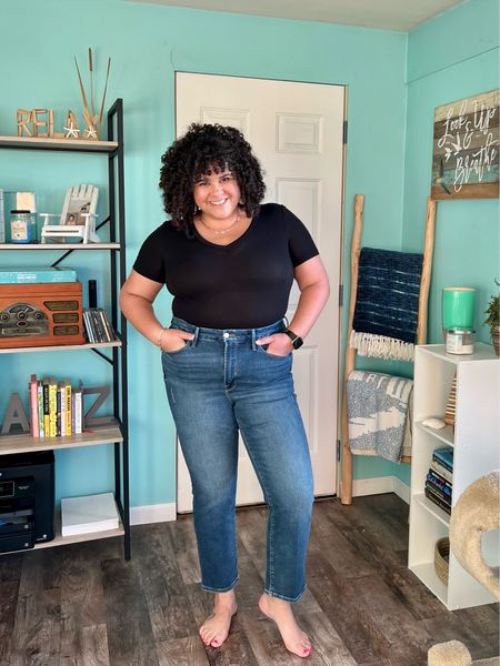 These cropped straight leg, medium wash jeans are a staple for any wardrobe. 

Minimal stretch but not stiff. High rise.

I’m wearing a 16. 

Shop now and take $50 off your $200 purchase with code YES50.

#LTKcurves #LTKstyletip #LTKsalealert