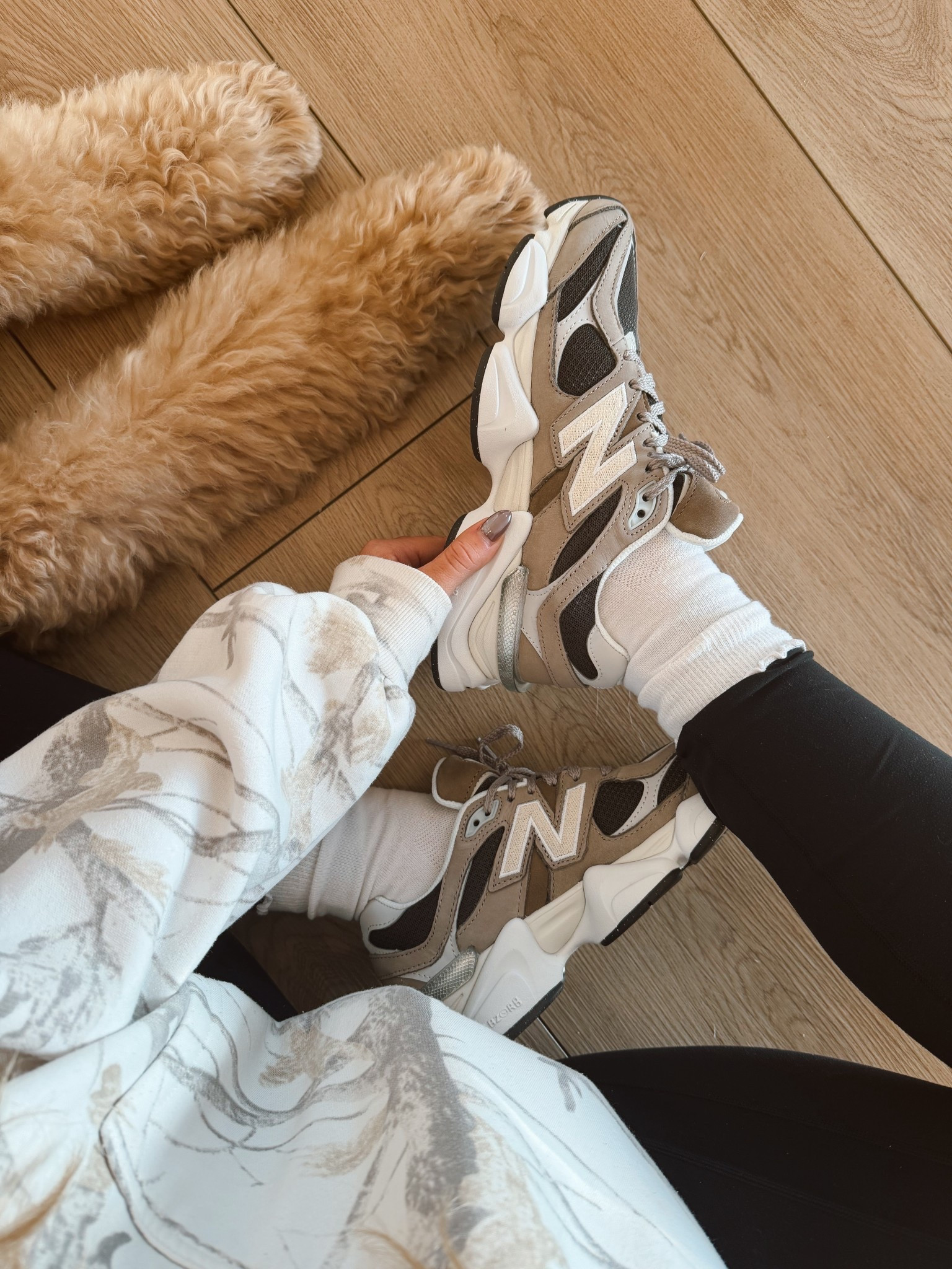 New fall color new balance 9060 obsessed 🤩 

#LTKActive #LTKSeasonal #LTKShoeCrush