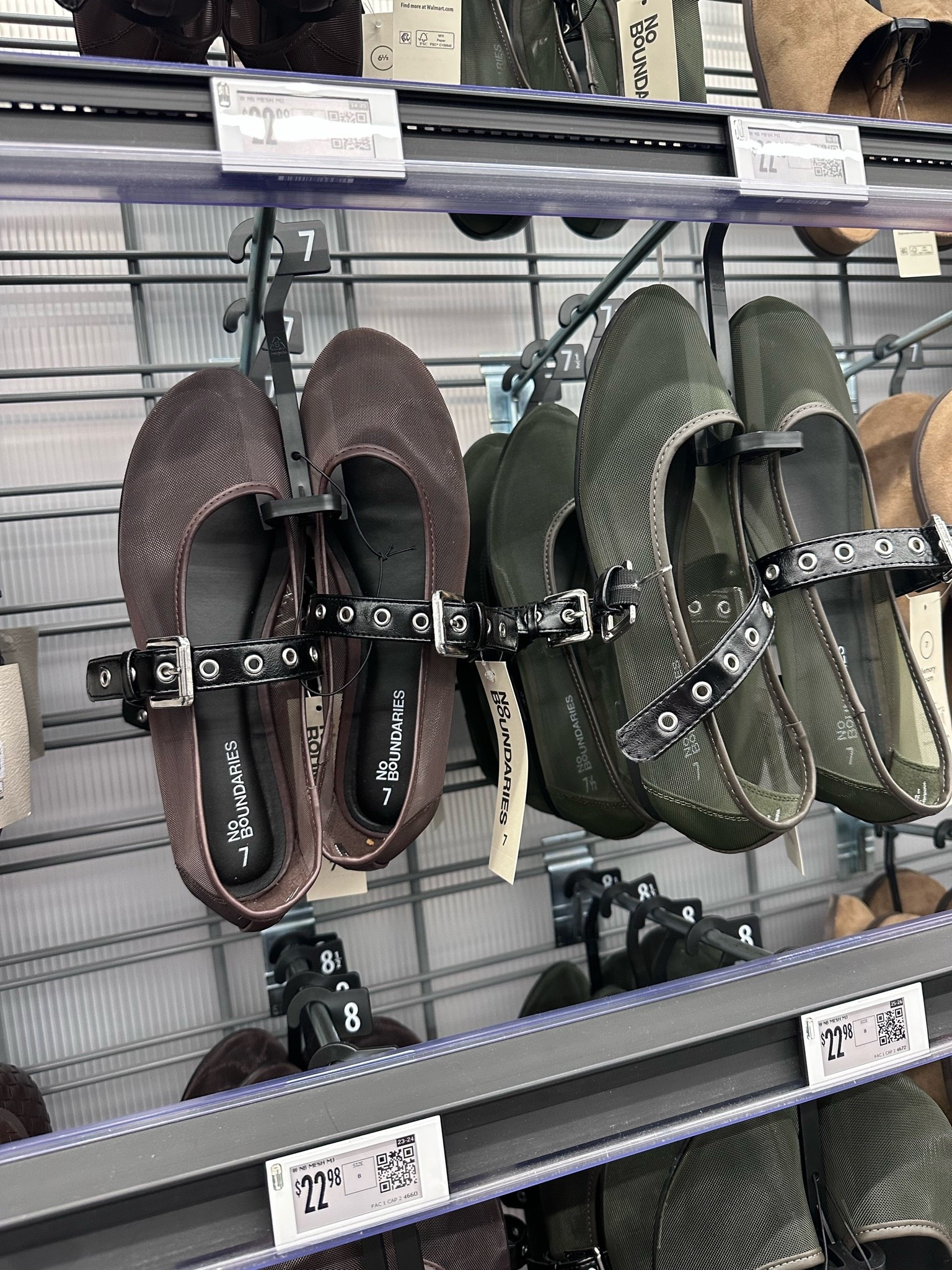 Beautiful mesh Mary Jane flats with a solid black buckle is 🫰 🫰.

#LTKSeasonal #LTKSaleAlert #LTKootd