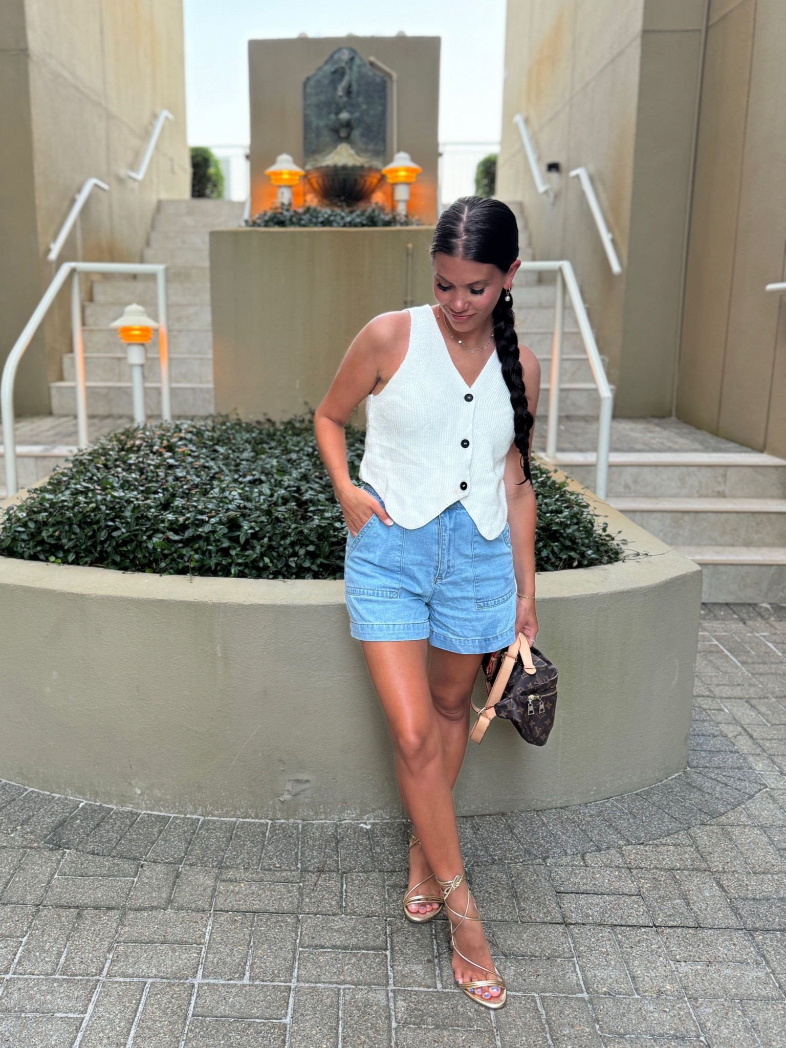 Beach ootd featuring my new fav PP friendly shorts?! ! These denim shorts  feature an elastic waistband, and are longer in length for more coverage. These are extremely flattering, and comfortable. Wearing a size medium. Paired with a stretchy + soft (very high quality) vest! A simple throw and go outfit! 

#LTKStyleTip