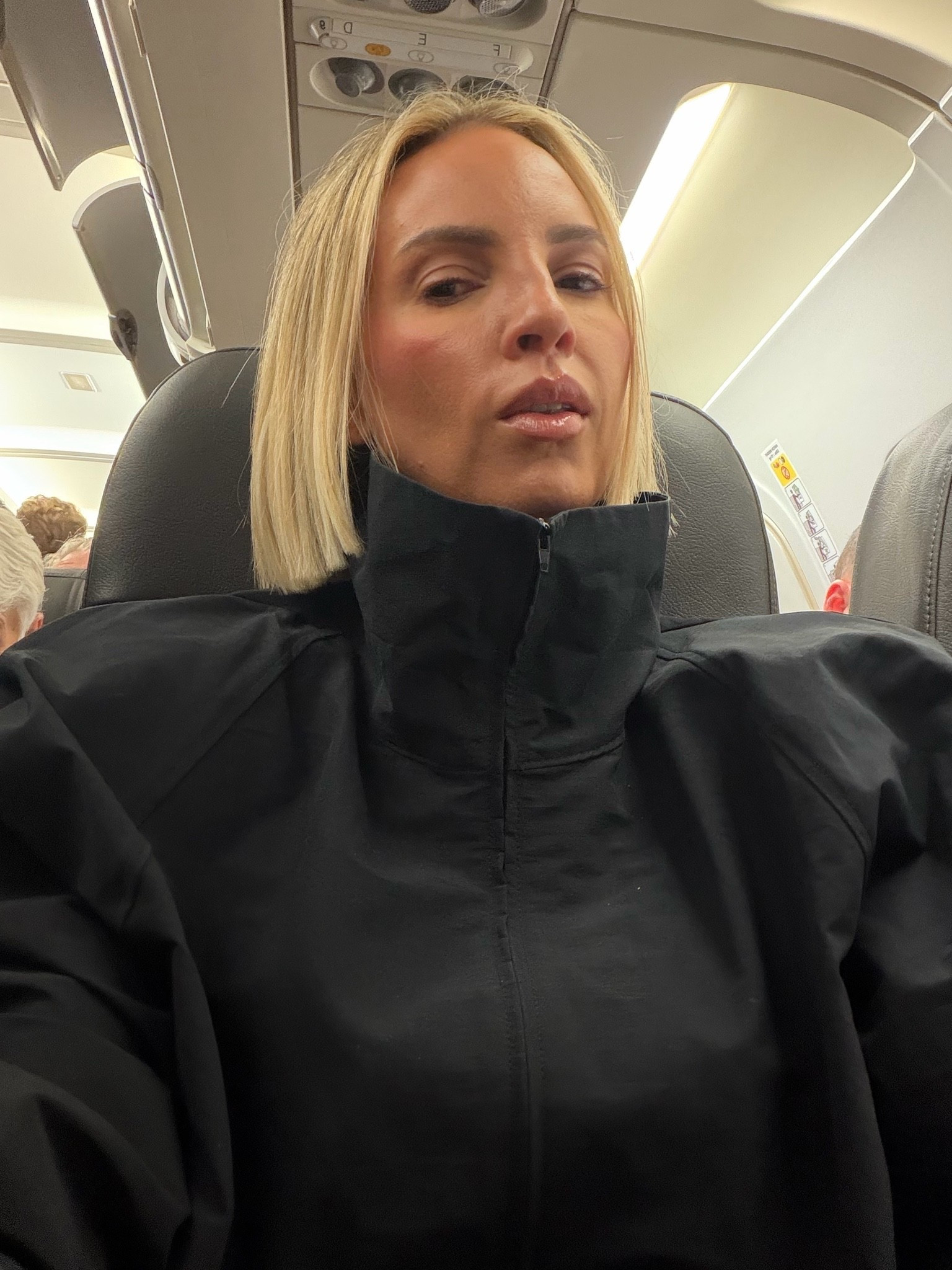Couldn’t wait to wear this zara windbreaker. It’s oversized, has shoulder pads and I’m in love. Def know it’ll sell out. Westing a small in the capris

#LTKOver40 #LTKTravel #LTKdayinmylife